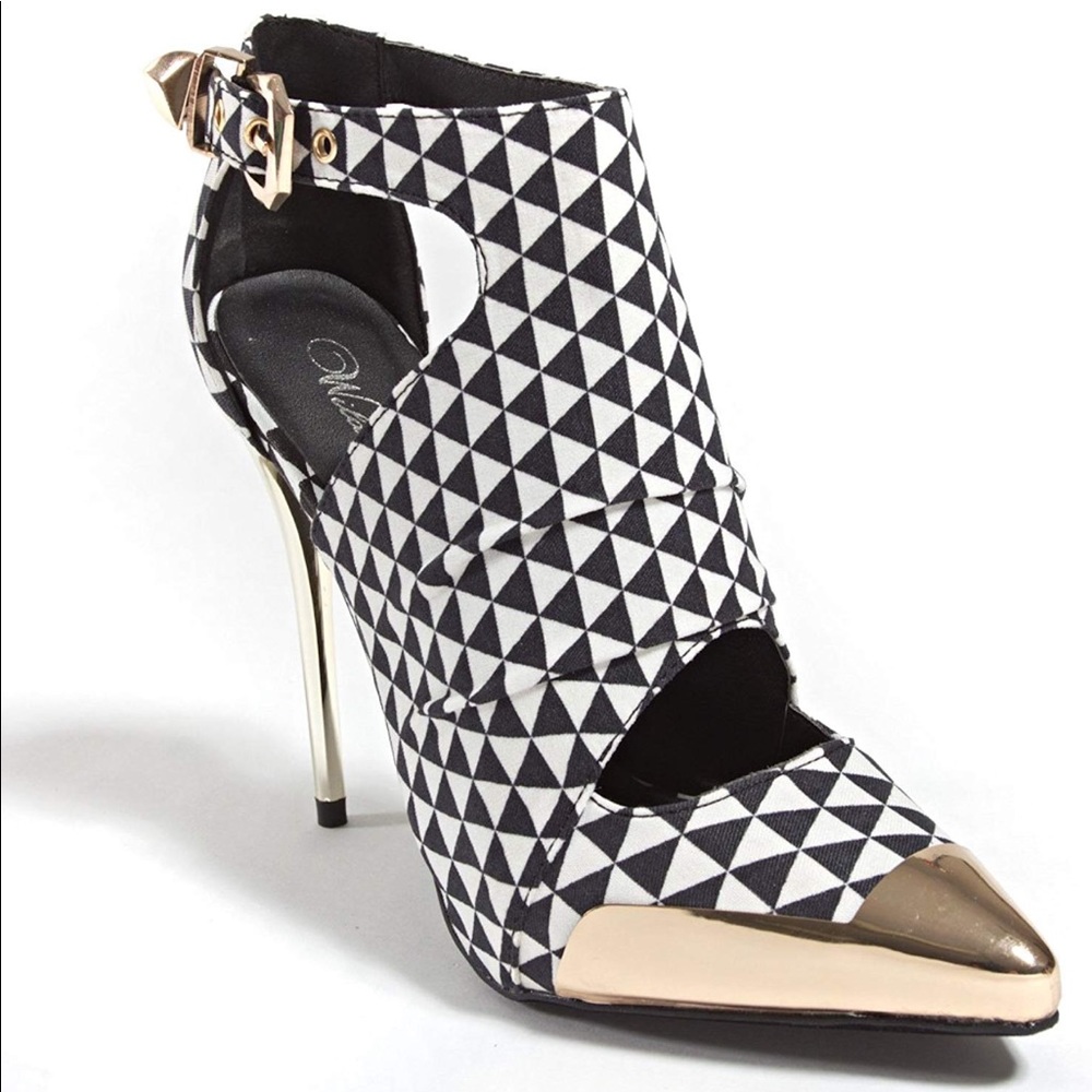 V-Luxury  1
Wild Rose Womens WILSON01